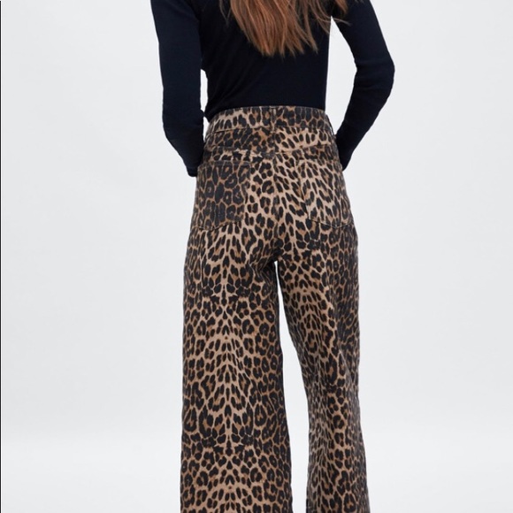 EUC Zara leopard gaucho jeans - Picture 4 of 7